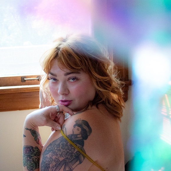 Meet your Posher, Emile - Picture 2 of 5